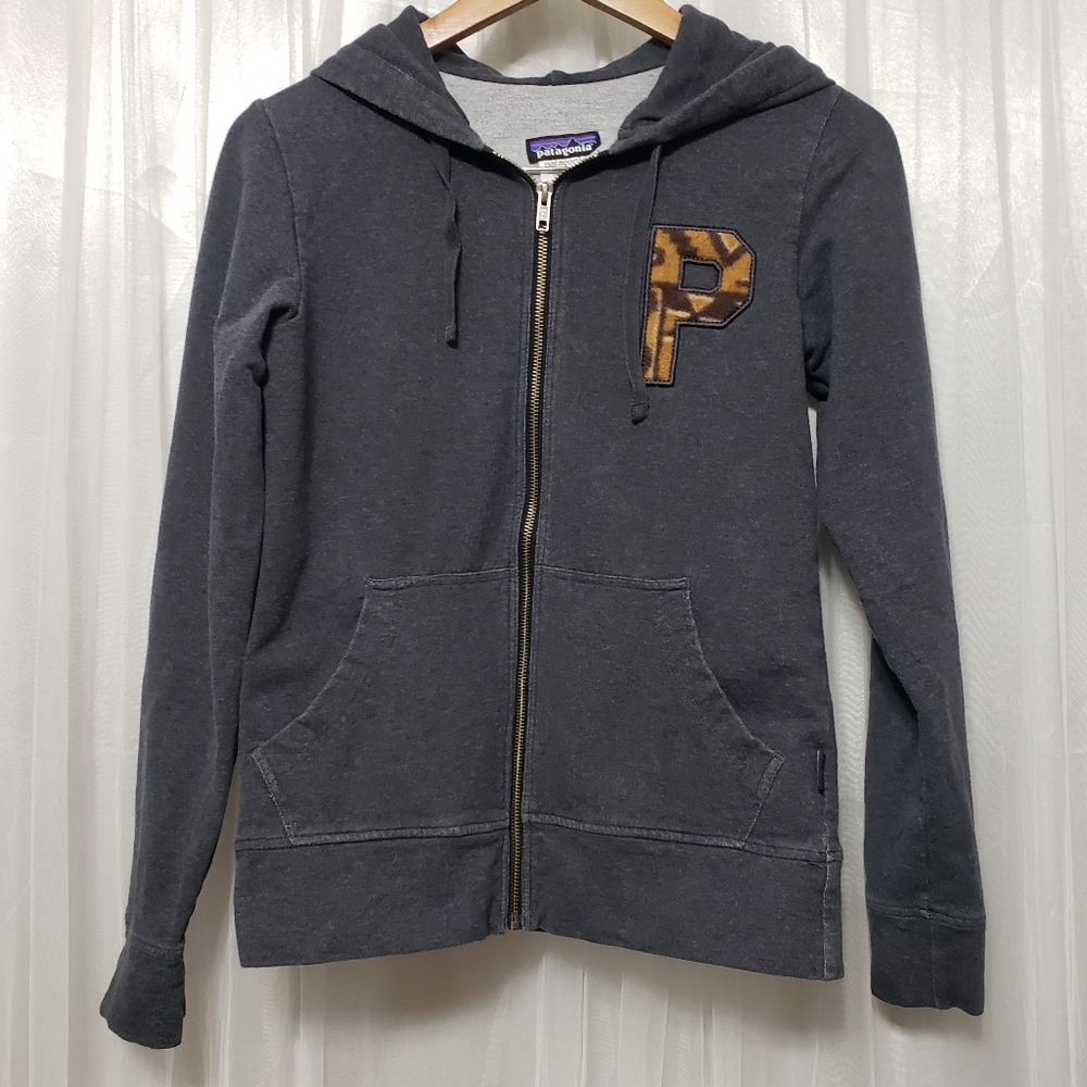 Patagonia Sz XS Letter 'P'  Full Zip Hoodie - Picture 2 of 14